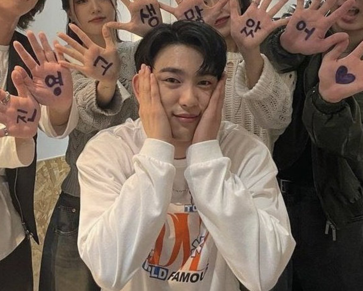 진영 전역 카운트 봇 tweet media
