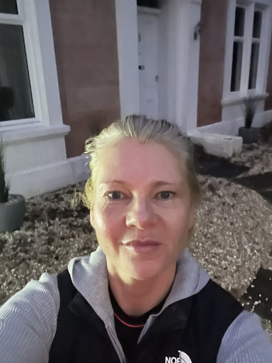 Jane__Lewis's tweet photo. Day 4 of the #1000MileChallenge complete ! 🏊‍♀️👍🏻@BBCRadioScot ‘s top team of @THEDC67 @LadyM_McManus @GaryInnes @TVZaraJ have been raising money for @BBCCiN https://t.co/t8qNwrEL3R