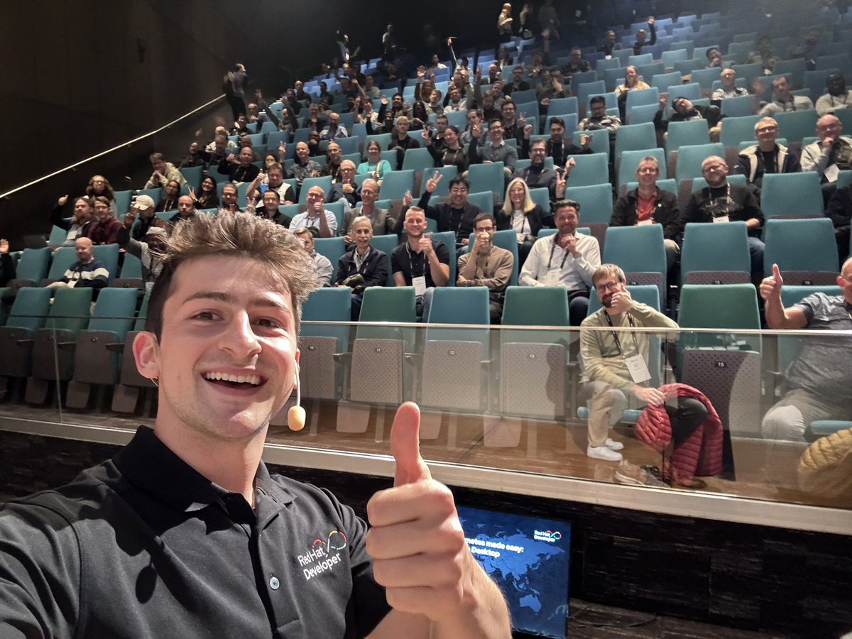 cedricclyburn's tweet photo. 🎥 Reporting live from @RedHatSummit Stockholm &amp; #DevNation Day w/ @rhdevelopers! So happy to be here, the energy in 🇸🇪 Sweden is wonderful, with tons of learning around containers, app modernization (shoutout @burrsutter’s keynote), applied AI, and so much more! https://t.co/WnLNELey5g