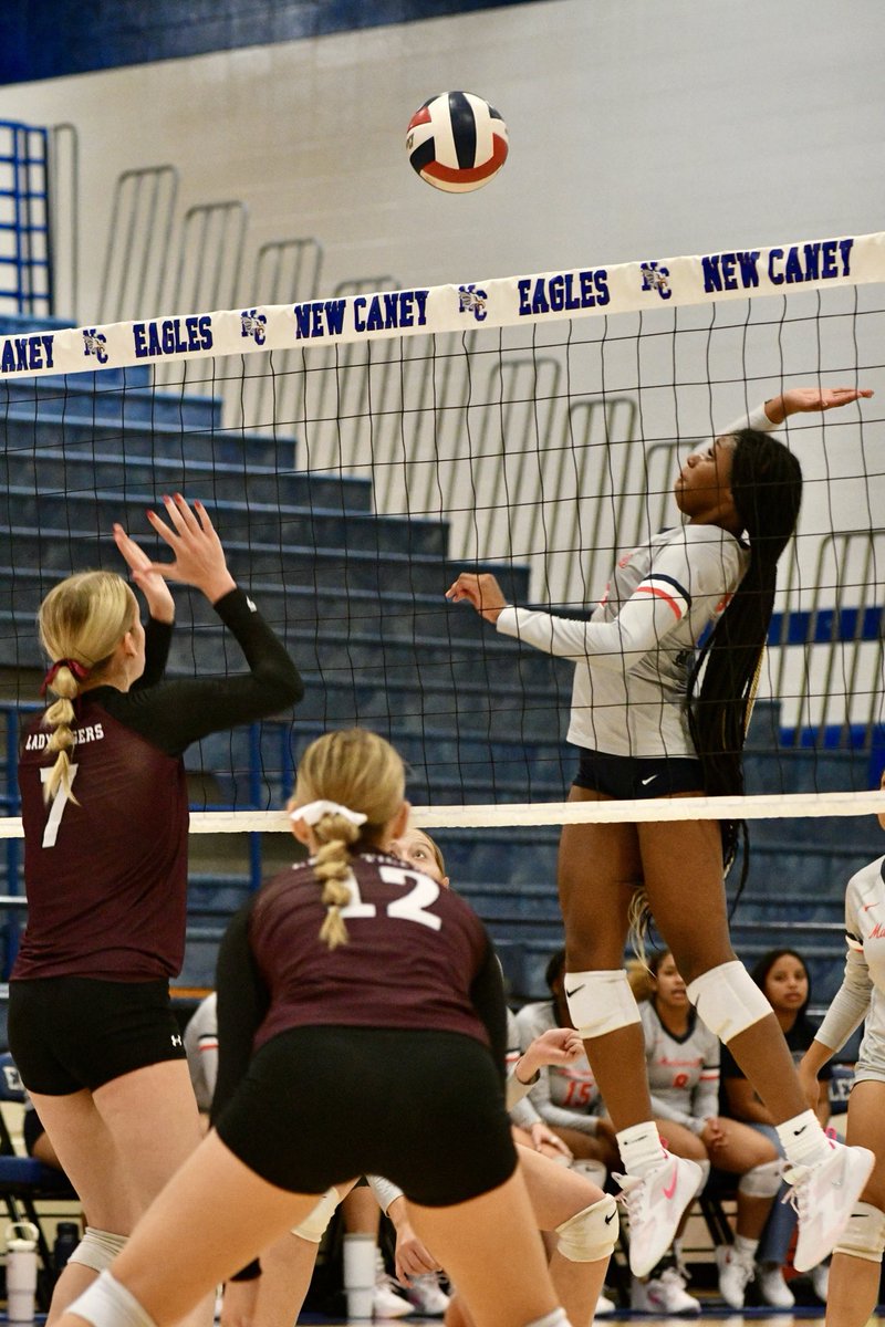 MCISDAthletics's tweet photo. Lady Mustang 🏐 in round ✌🏻 this evening vs Liberty! 6:30 p.m. @ Porter HS!
#start2🏁 https://t.co/eL9gB5tC6V