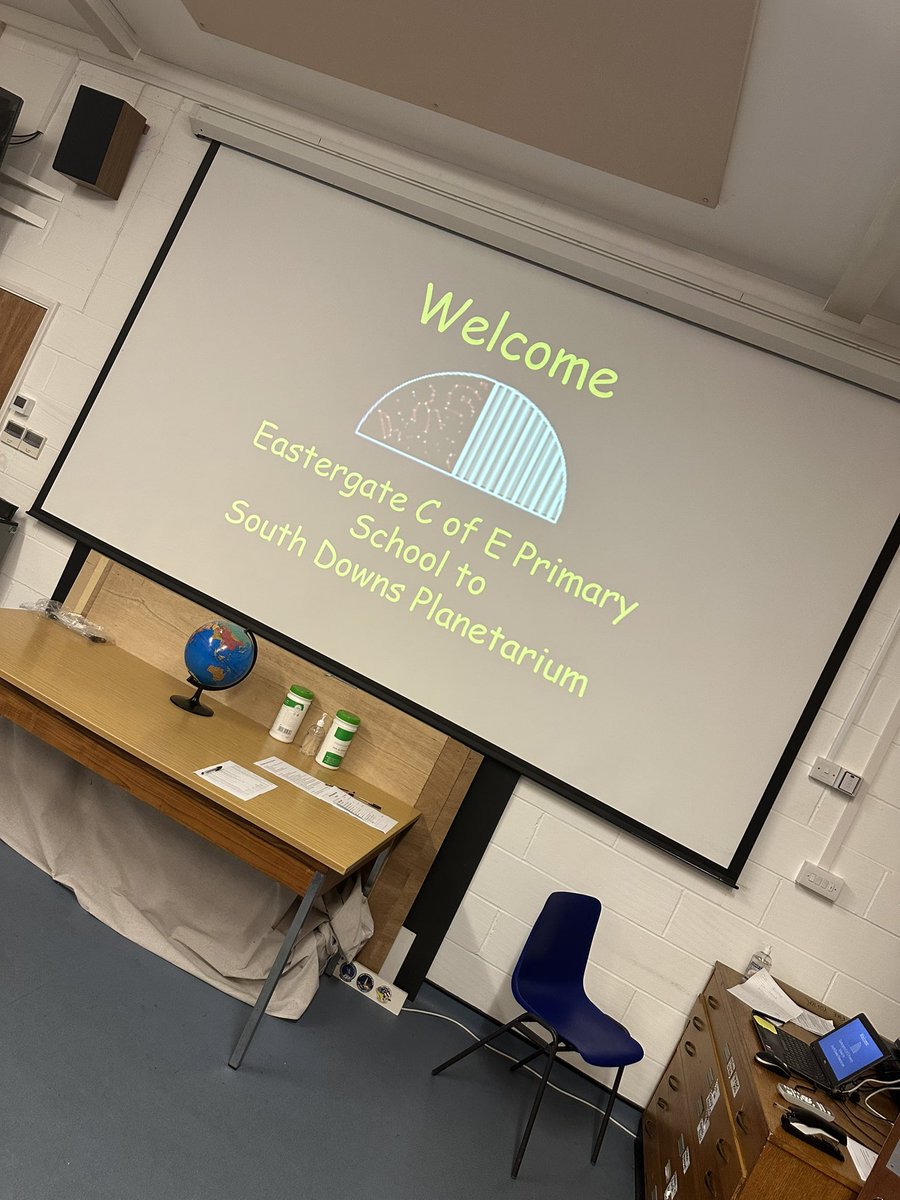 EastergateCe's tweet photo. Eastergate Y5 at the planetarium https://t.co/EHl7fnPvml