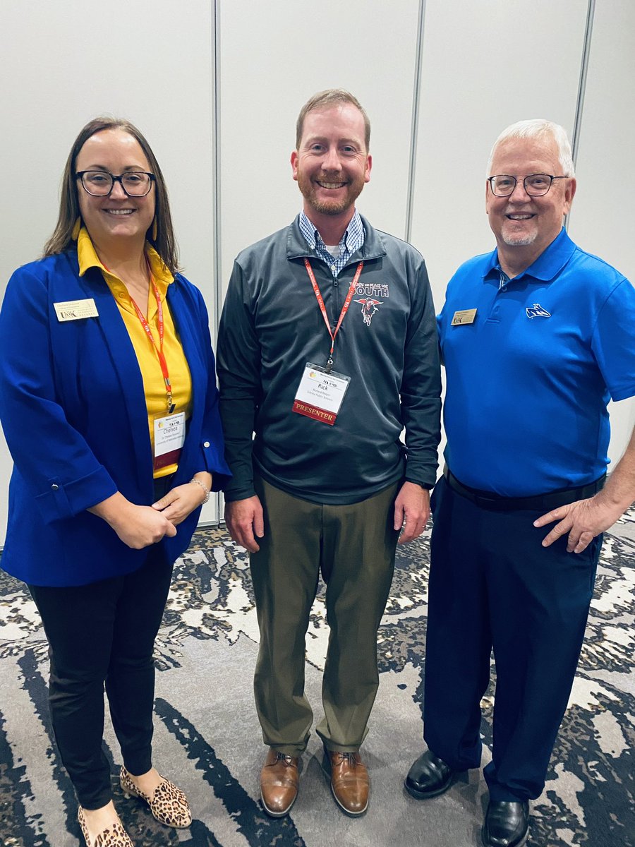 Unk_EDAD's tweet image. Congratulations to Rick Meyers for successfully completing his comprehensive exams!!!