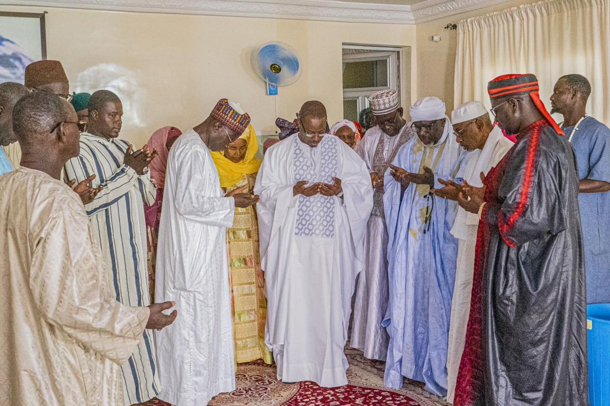 diop_djami49661's tweet photo. #madanakane #unenouvelleassemblée #dundu https://t.co/6YYHHjOz0H