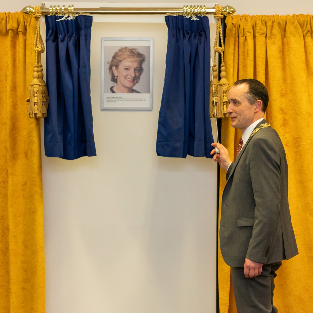 LawSocEdu's tweet photo. We were delighted to welcome friends, family and colleagues of Attracta O'Regan to Blackhall Place for the dedication of the Attracta O'Regan Lecture Theatre.

Read more about the event, and Attracta's lasting legacy, in the online Gazette: https://t.co/WekiGa4Gmn https://t.co/nfCsWPDp31