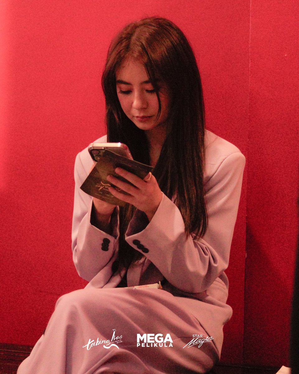MegaKapamilya's tweet photo. So pretty ang eabab na 'yan! ❤️🤟🏼

JMFYANG ON TABING ILOG
 #MegaKapamilya #PBBGen11 #TabingIlogTheMusicalRerun #JMFyang @starmagicphils https://t.co/b33H6y7ENE