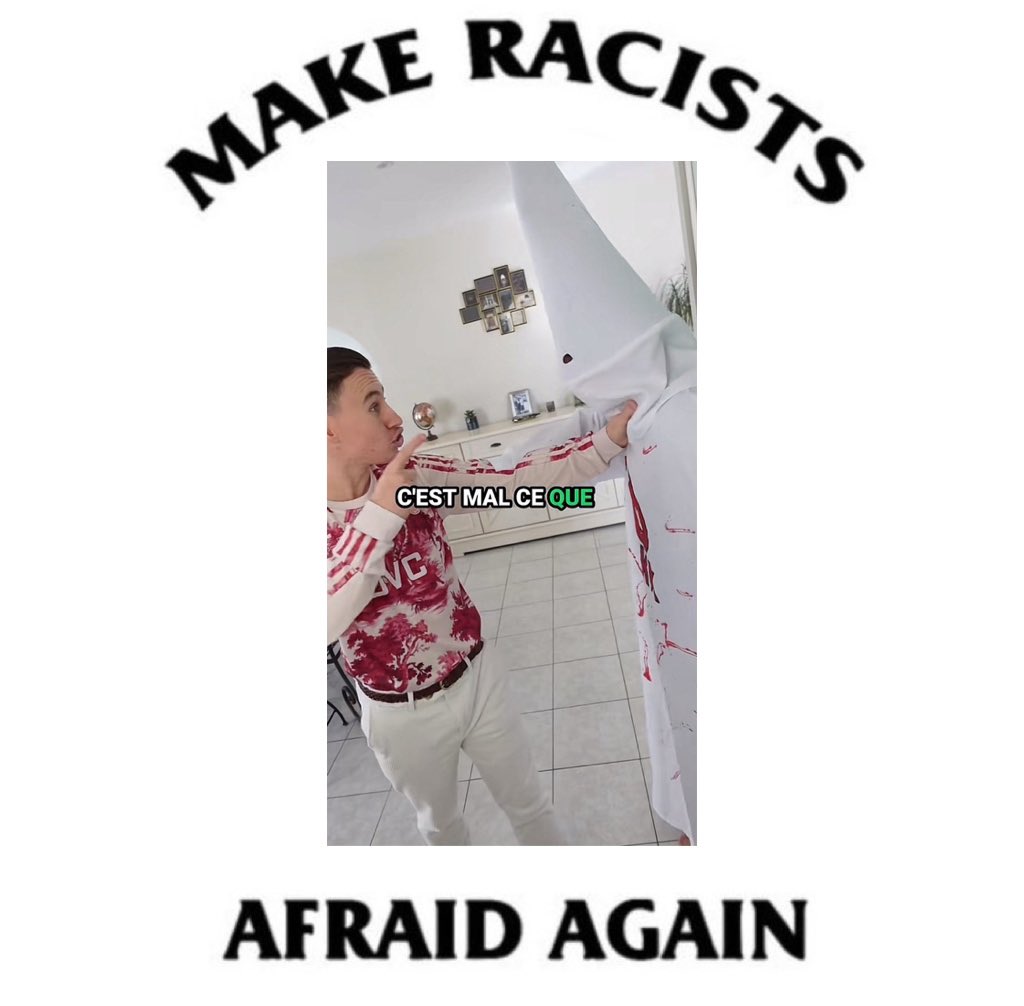 siuopil's tweet photo. La version moderne est encore meilleure https://t.co/FPYru5eJBg