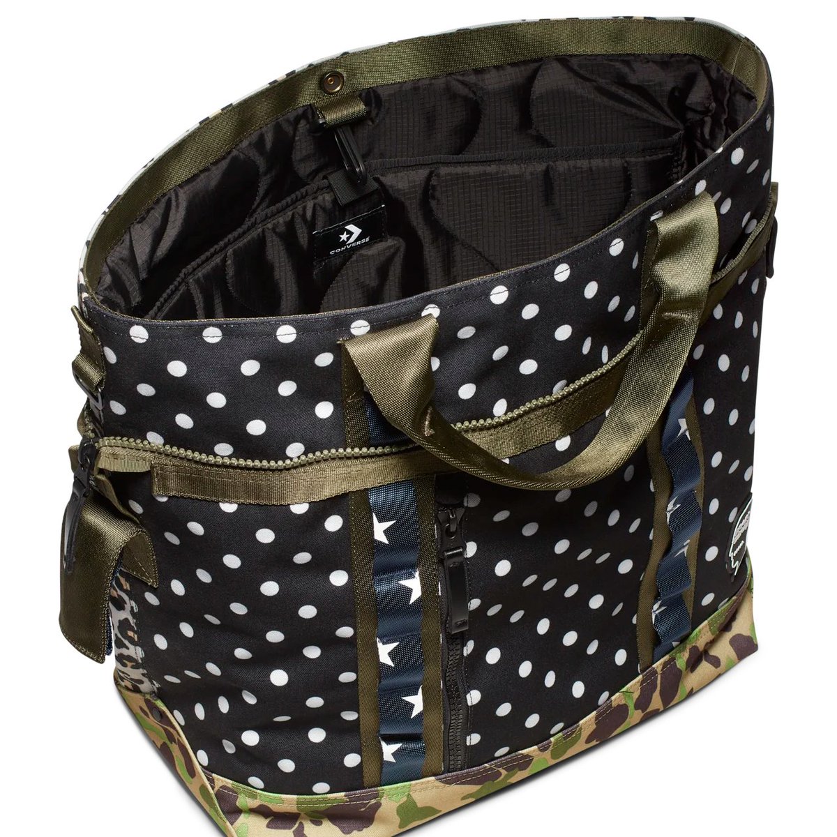 snkr_twitr's tweet photo. AD: ALMOST LIVE
Brain Dead x Converse Collection 

Converse US
Chuck 70 https://t.co/1olff3kxax
Utility Bag https://t.co/VciiKbEQd5

SNKRS US
Chuck 70 https://t.co/SOX7WKQLda
Utility Bag https://t.co/IxbNp3sMxJ https://t.co/Zm9CLKbbkB