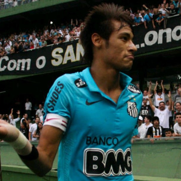 njdmarlon's tweet photo. Neymar + Camisa Azul do Santos + Moicano= até o diabo tremia. https://t.co/tkZuseWbgD