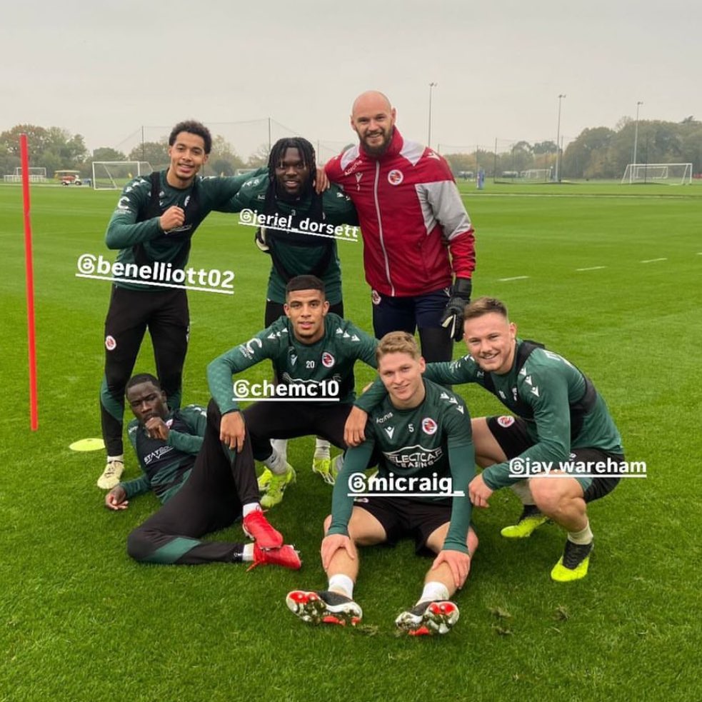 🏃‍♂️ Jeriel Dorsett back in training for #ReadingFC!

Via: Amadou Mbengue on Instagram