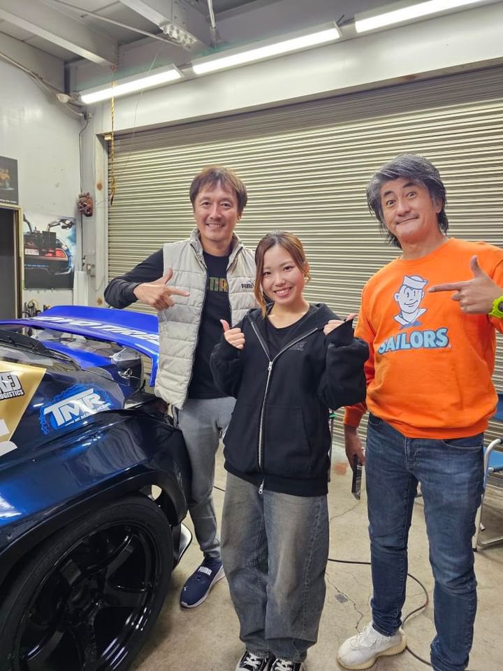 miseridesign's tweet image. 先日はアートファクトリーさんにて川畑さんのD1号のラッピング補修のお手伝いをさせていただきました✨
1日だけのお手伝いでしたがとてもいい経験になりました✨ありがとうございました😊
 #TOYOTIRES  #ARTFACTORY