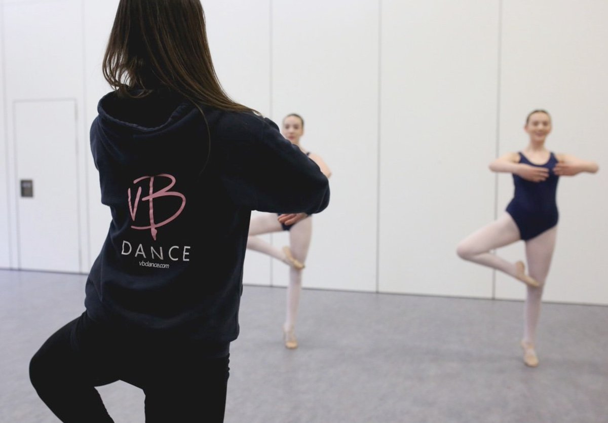 Are you ready for a busy evening of Ballet? We certainly are and can't wait to see you all later!

vbdance.com/classes/ballet/ 

 #burgesshill #hassocks #westsussex #dance #dancer #ballet #atap #royalballetschool #modern #acro #jazz #confidence #kindness #joy #discovery