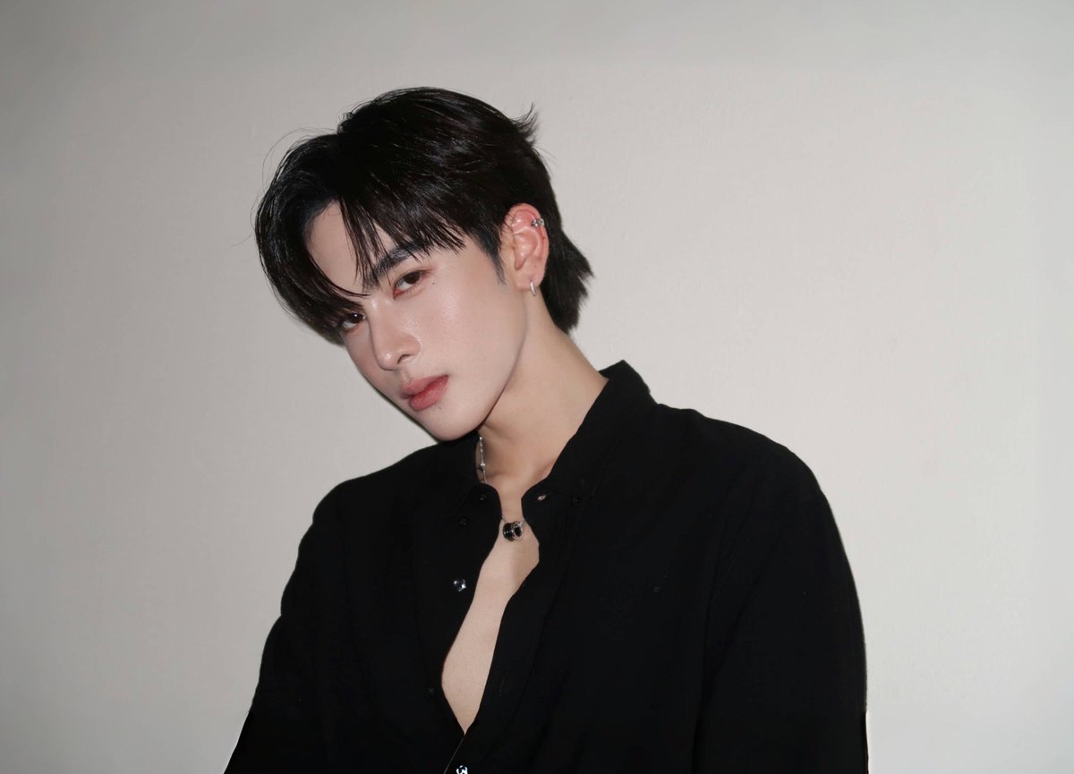 Ppsanta's tweet photo. 🖤 https://t.co/m2rU7xLOjK