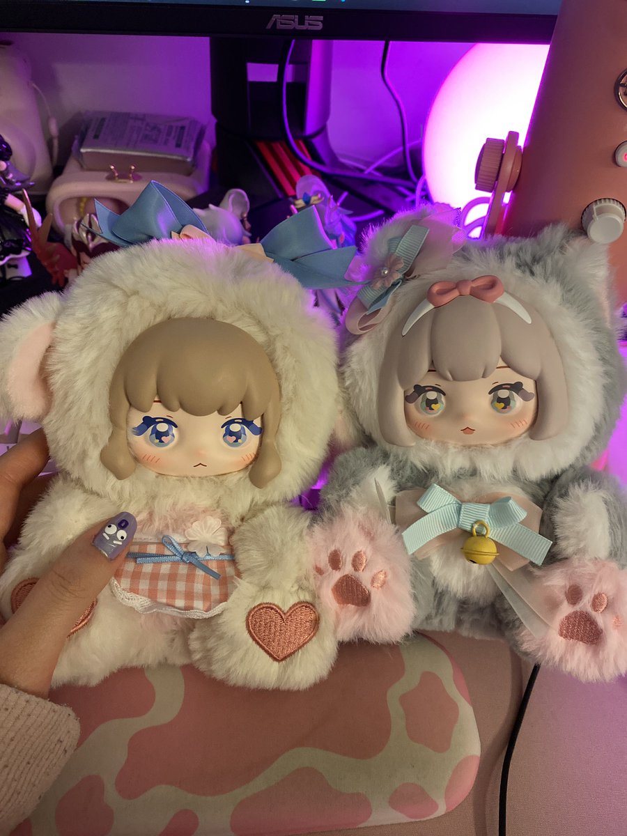 bunnileevt's tweet image. TYSM FOR THE GAMIEE @CatRollss !!!!!

We raided out to the lovely @MazdPotatoVT !!

Here are the girlies I got from the blind box and the 41??? RR???? I got from the ranked game that Kat carried in!!