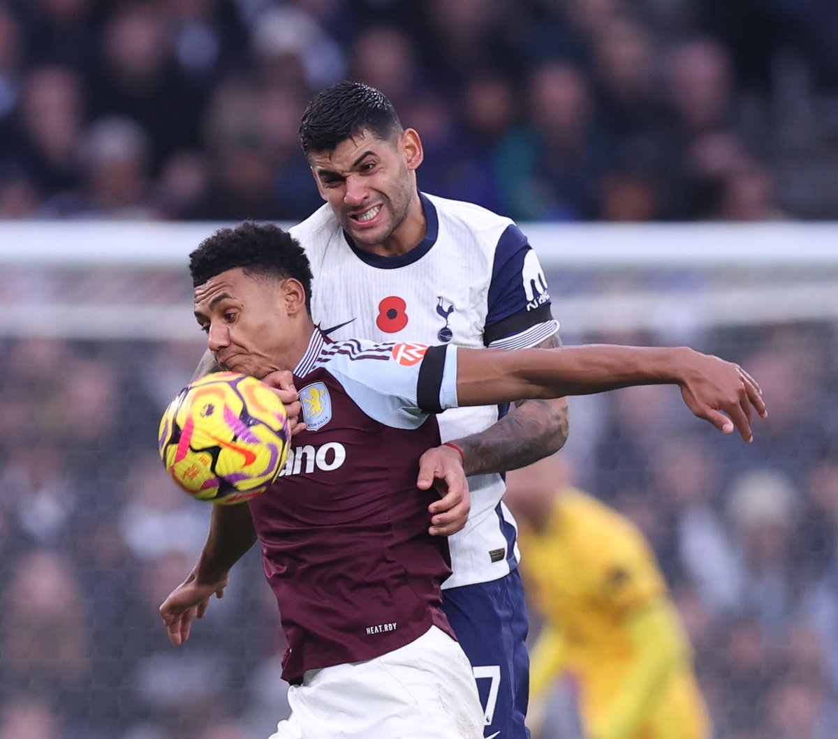 Spurs_ES's tweet photo. VOS SOS PISTARINI? https://t.co/pvzyt7IJLE