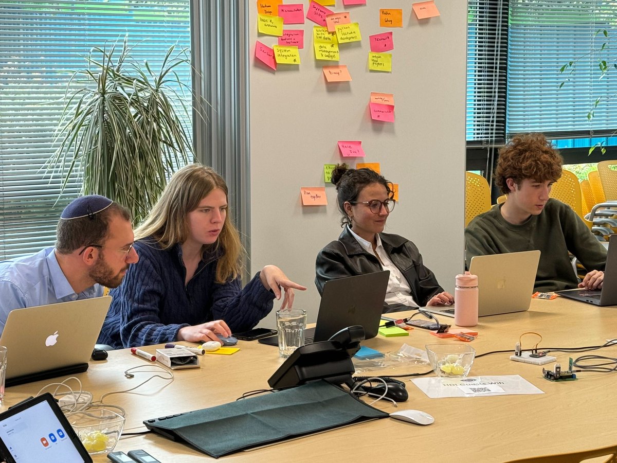 HDI_Cambridge's tweet image. Students from @unibirmingham, @Cambridge_Uni, @dundeeuni, @durham_uni, @imperialcollege, @LivUni, @ucl, @UniofOxford and @unisouthampton have all enjoyed our @HDI_Cambridge #Internship Programme.
Apply now for Summer 2025 👉healthdatainsight.org.uk/hdi-internship…