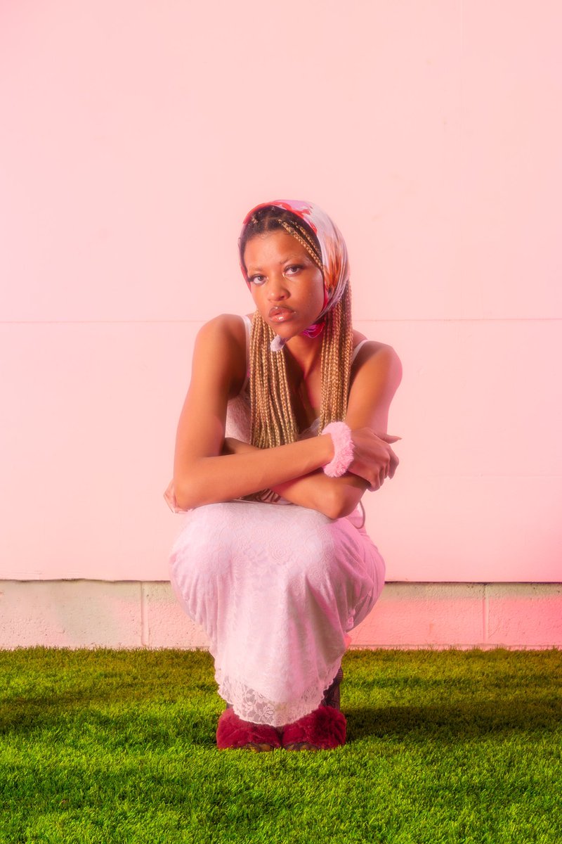YANAAYUCKZ's tweet photo. Where The Flowers Bloom. #PINKMATTER < shot by : @ lo_cayne via IG > 🪷 https://t.co/FSyJXEPP6o