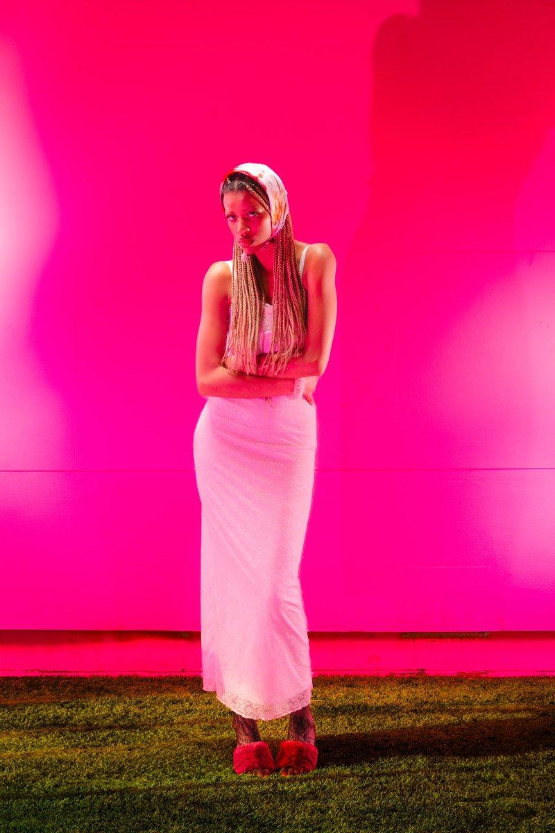 YANAAYUCKZ's tweet photo. Where The Flowers Bloom. #PINKMATTER < shot by : @ lo_cayne via IG > 🪷 https://t.co/FSyJXEPP6o