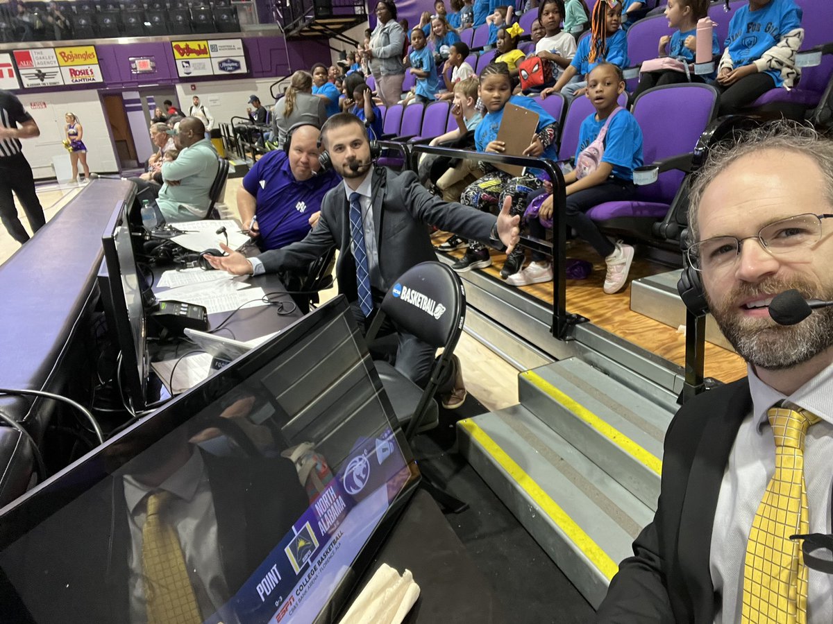 Benjamin Ray tweet media