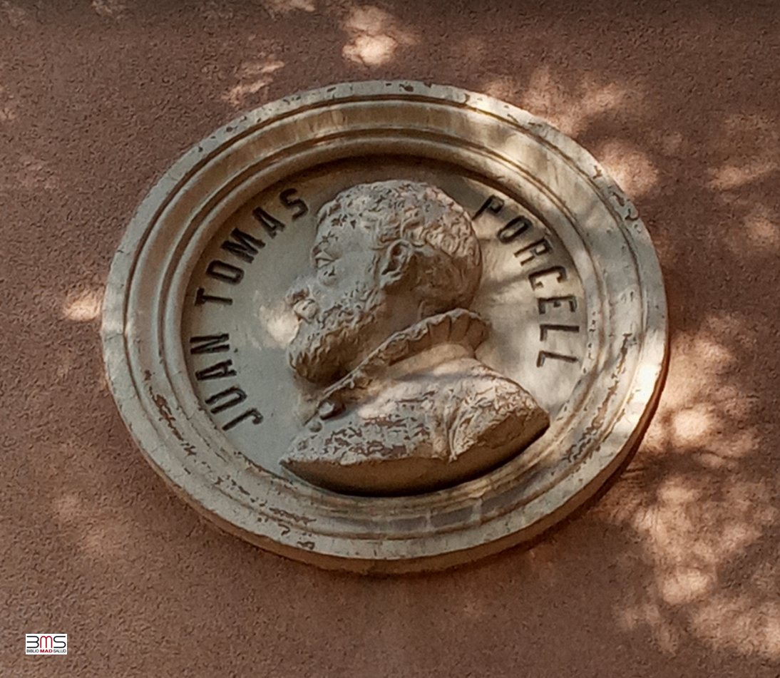 #CallejeandoBMS – MEDALLÓN DE JUAN TOMÁS PORCELL. Madrid. Juan Tomás Porcell (1528-h. 1580). Médico italiano renacentista y experto anatomista; autor de “Información y cvración de la peste de Caragoca” (1565) bit.ly/3mM6Wle #ToponimosMedicina pin.it/4bEsiMU