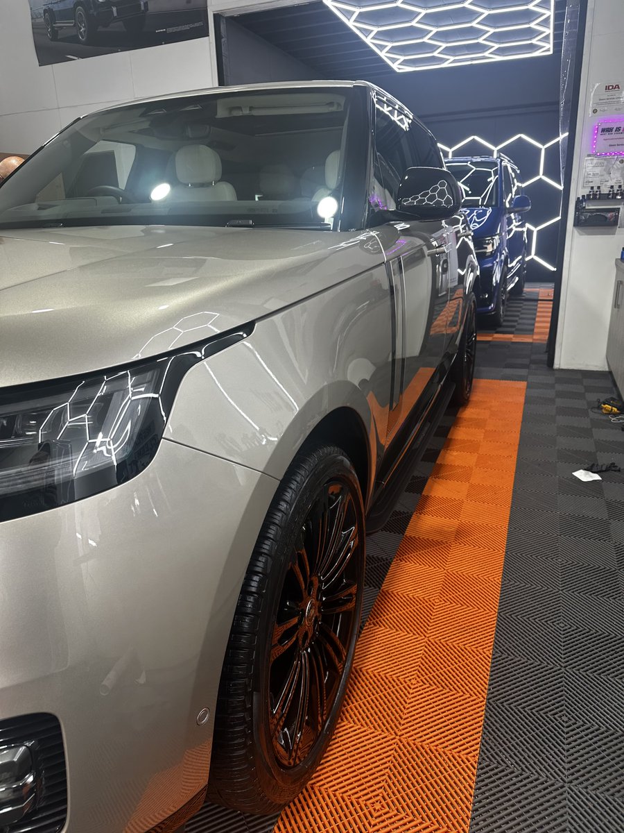 Gleem Services tweet media