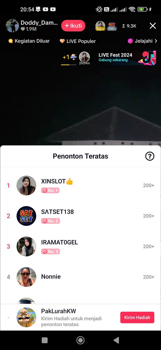 AminManyoen's tweet photo. @PartaiSocmed Tum  di Live Misteri Tiktok marak promosi judol. 
https://t.co/sPiZD13M0O https://t.co/7jl0eKNAXM