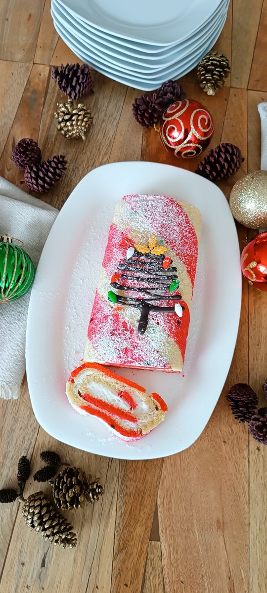 RosinaQuintana's tweet photo. Faltan sólo 2 días ‼️ Inscríbete ahora, me queda sólo 1 lugar. Da click aquí 👉🏻 https://t.co/ikqISWUs8M 🍭 #rosiqui #reposteria #cursos #talleres #pasteles #navidad #xmas #cakeroll #bakeryclass #cdmx #FelizJuevesATodos https://t.co/irOcZrEIRm
