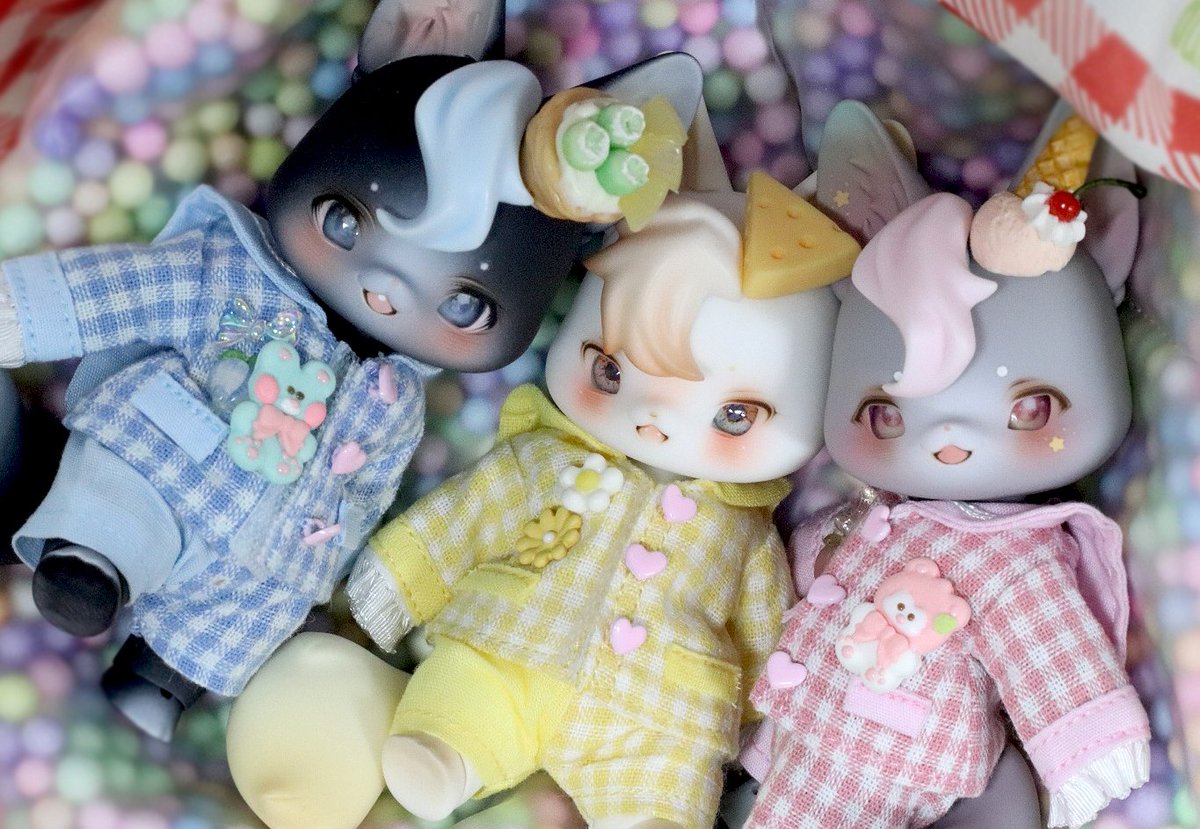 Coming Soon tokyo i doll Vol.72🌟
Black/gray CHII collaboration