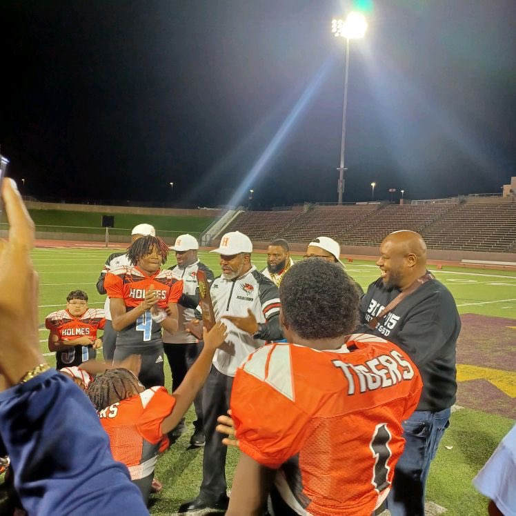 Edub2013's tweet photo. Let me introduce you to the 2024 DallasISD #CityChampions #ODub #TigerStrong @OWHolmesTigers @dallasathletics @Tanya_N_Shelton @VeltHutchins https://t.co/tGzOq8jFOn