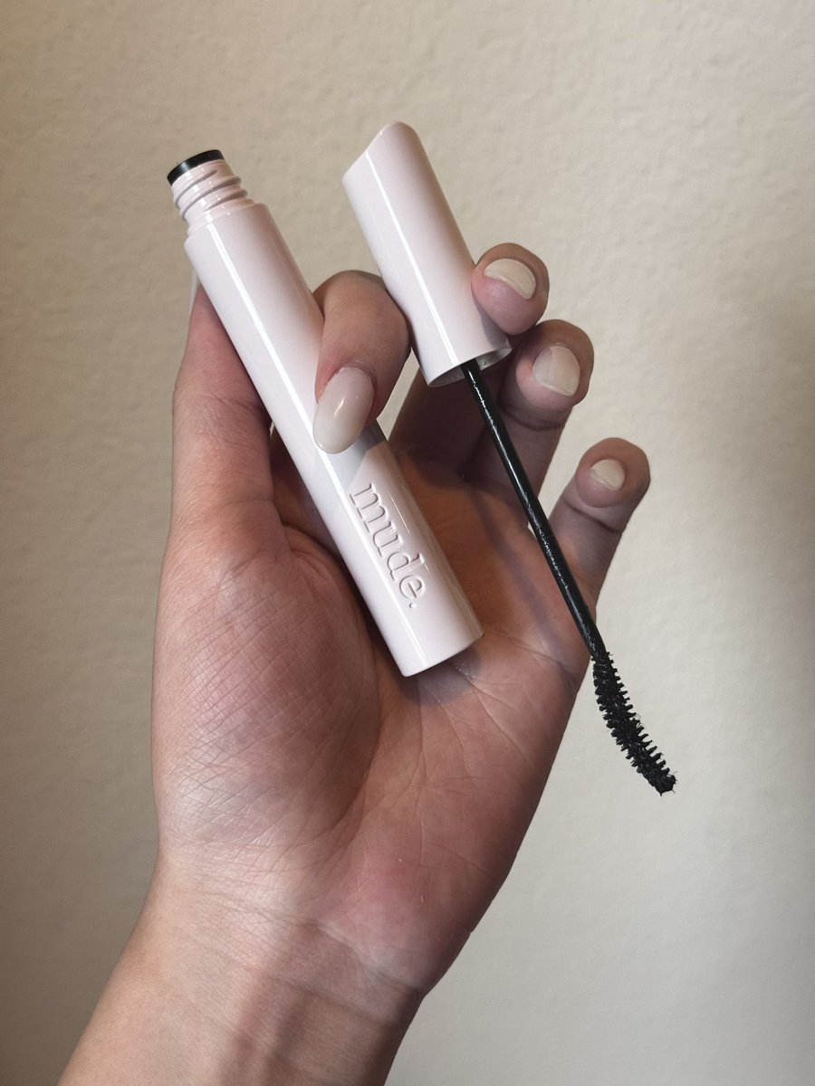 Mude ปรับพกจใหม่ น่ารักมากกก ของจรองจะเป็นสีเบบี้พิ้งเลย จับถนัดมือขึ้นด้วย คือสวยจนเกือบลืมพกจเดิมเลยอะ🎀🎀