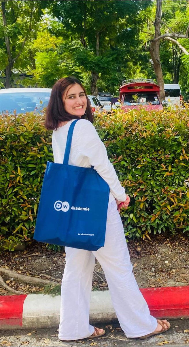 JamaimaAfridi's tweet image. Wrapped up the Beyond Borders conference. Spent days learning from inspiring journalists globally and swapping stories.

The highlight? Connecting with neighboring country journalists, forging friendships and future collaborations.

#BeyondBorders #migration #dwacademy