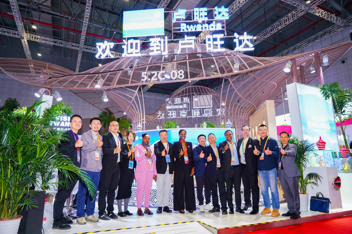 RDBrwanda's tweet image. Today, RDB Deputy CEO @Kangeli_ engaged with visitors and exporters at the Rwanda stand during the 7th China International Import Expo in Shanghai. 

The stand features a range of #MadeInRwanda products, highlighting Rwanda's growing trade and export opportunities.

#CIIE2024 |
