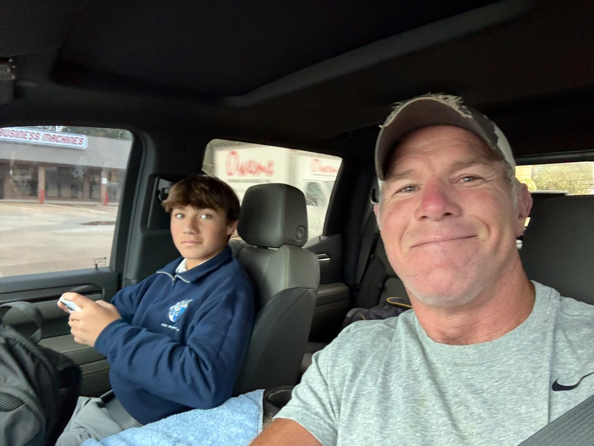 Brett Favre tweet media