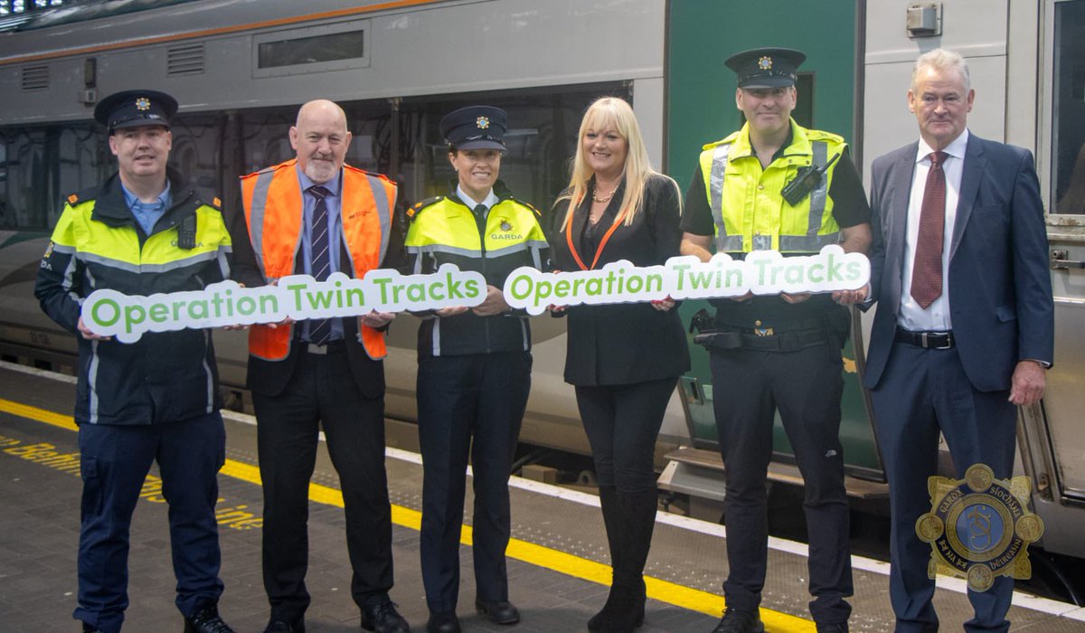IrishRail's tweet photo. We are working with @gardainfo around the network today for Operation Twin Tracks, joint operation with 9 Garda divisions, in Dublin and nationwide, to ensure a safe travel and working environment for customers and staff respectively.

#OperationTwinTracks  @TFIupdates https://t.co/PmU3FArzIx