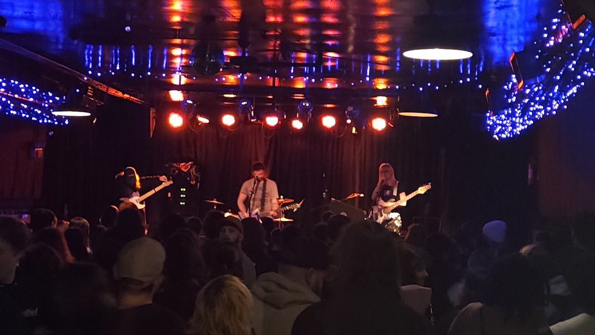 Last night was a much needed reprieve from the horrors of the world rn - thank you <a href="/equipment_ohio/">equipment</a> <a href="/RILEYtheband/">RILEY!</a> <a href="/newagethief/">new age thief</a> for having us &amp; have a great tour ❤️