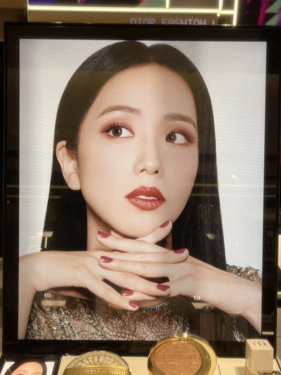 ForeverKimJisoo's tweet photo. #JISOO FOR DIOR BEAUTY https://t.co/eHwEOPPnHF