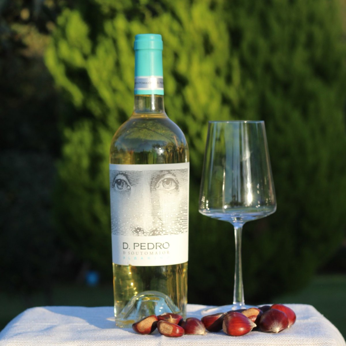 Descorchar una botella de #DPedro y disfrutar de todo su sabor 🥂🥂