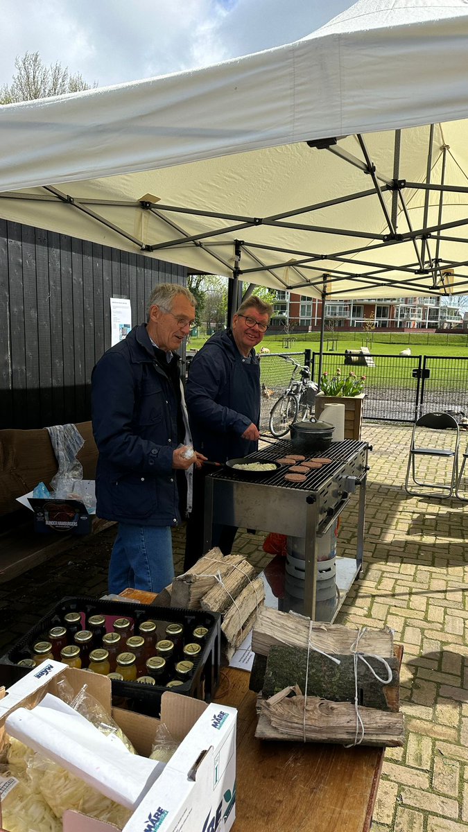 Op 11-11-'25 laten de Odd Fellow mannen graag aan geïnteresseerden zien hoe leuk hun loge is. Met ruimte voor persoonlijke ontwikkeling en omkijken naar elkaar.  Van harte welkom om 19.30 uur in ons Odd Fellowhuis aan de Ketting 6 in Dronten. Meer info op oddfellowsdronten.nl