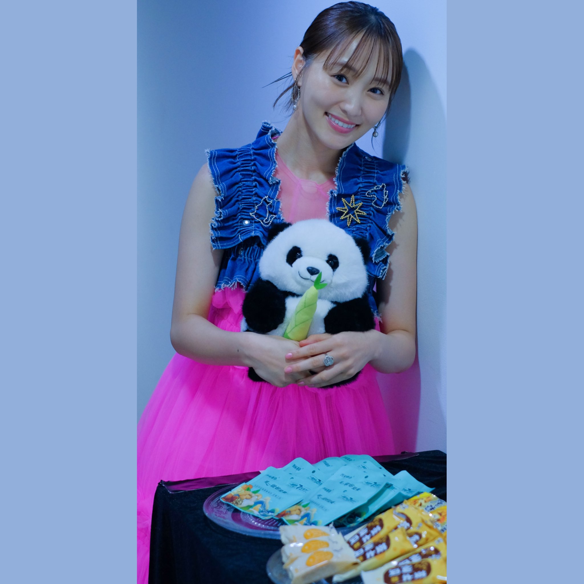 菅井友香 上海ファンミーティング 手渡し直筆サイン入りポスター