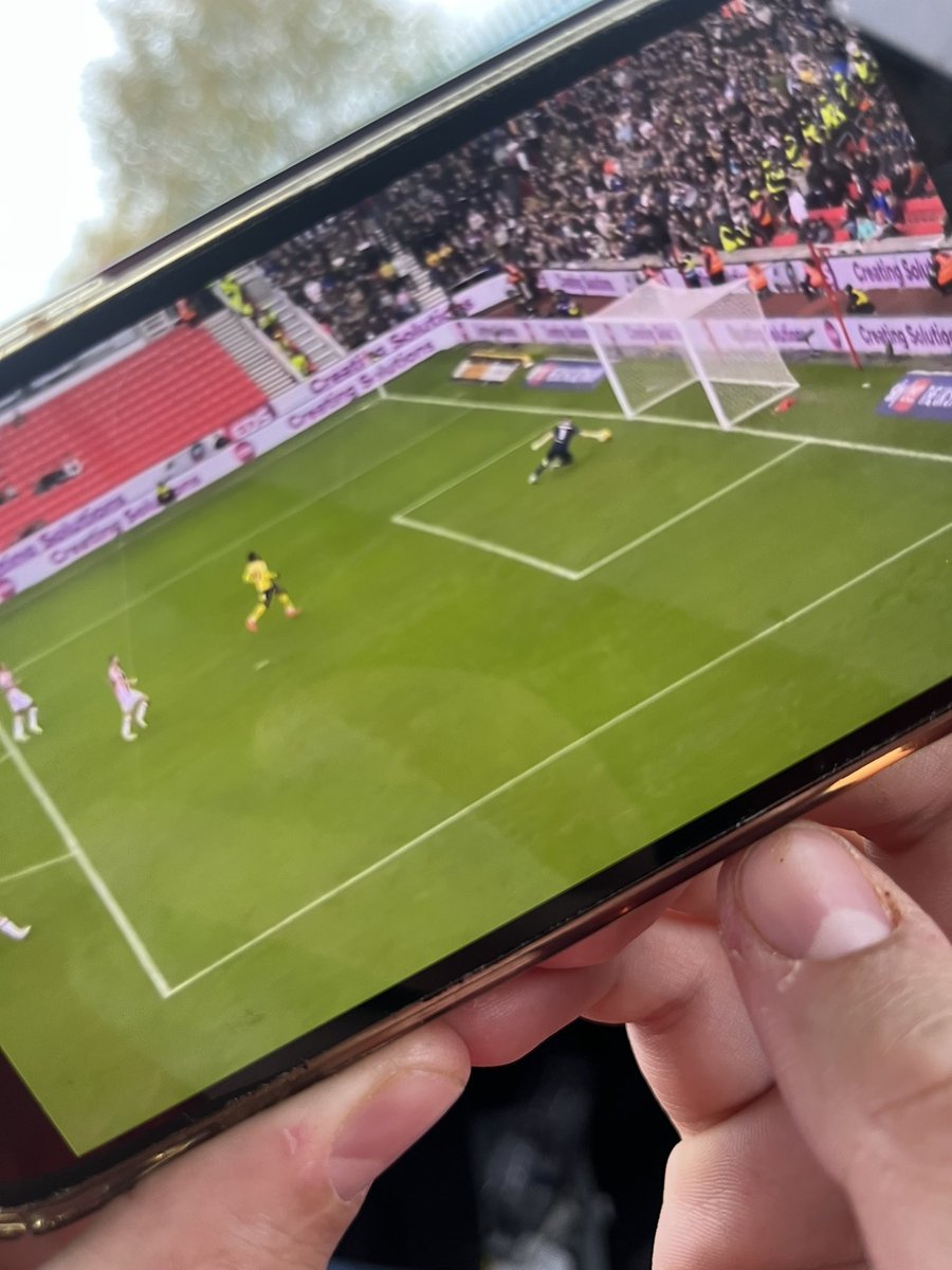 Liam Degg tweet media