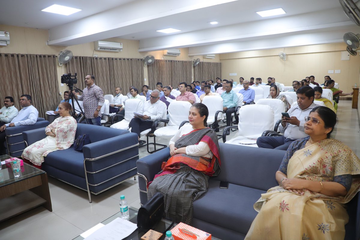 IncometaxNagpur's tweet photo. Income Tax Nagpur conducted a Capacity building cum awareness program on Gender Sensitisation for all Group A officers. The programme was inaugurated by Smt. Parminder, Pr. CCIT, Nagpur.
@IncomeTaxIndia
#Capacity_Building
#Gender_Sensitisation
#Gender_Equality https://t.co/G5KOl2qKfD