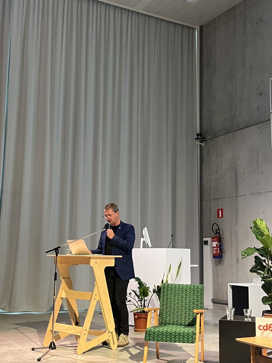 Tycho Van Hauwaert (@tycho_vh) on Twitter photo Onze voorzitterschap <a href="/ISchops/">Ignace Schops</a> sluit onze #Connect2Change af. Over de gouden kansen, de veerkrachtige circulaire economie. Een wervend verhaal om de industrie en economie recht te trekken. Pro samenwerking met bedrijven en beleidsmakers voor een gezonde toekomst! Onze voorzitterschap <a href="/ISchops/">Ignace Schops</a> sluit onze #Connect2Change af. Over de gouden kansen, de veerkrachtige circulaire economie. Een wervend verhaal om de industrie en economie recht te trekken. Pro samenwerking met bedrijven en beleidsmakers voor een gezonde toekomst!