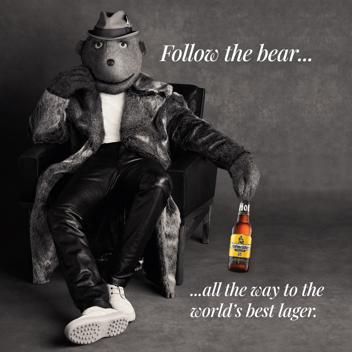 hofmeister_beer's tweet image. It might be #NationalHugABearDay but this is one bear you'd be far better off following.🐻

#FollowThe Bear #HofmeisterBeer #GeorgeTheBear
