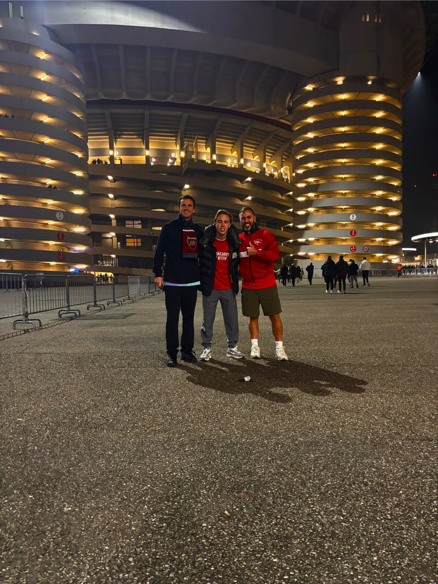 Milan (A) ☑️🔴⚪️⚽️