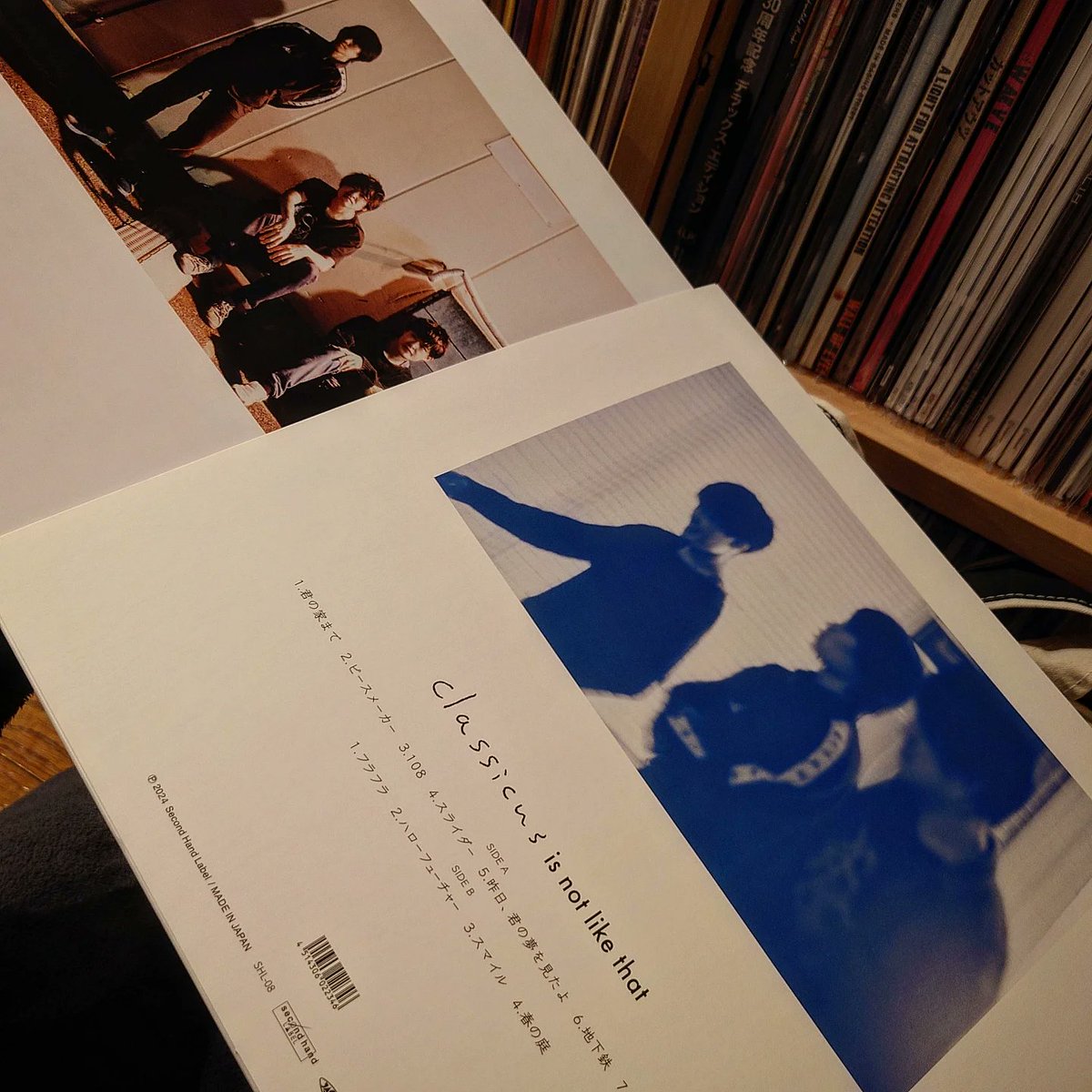 marchrecordings's tweet photo. クラシクス、レコード化ほんとうにうれしい。
ライナーも読み応えありです。
#classicus #classicusisnotlikethat
#岡山健二 #村上淳也 #岡山靖史 https://t.co/hUZFyxN7xg