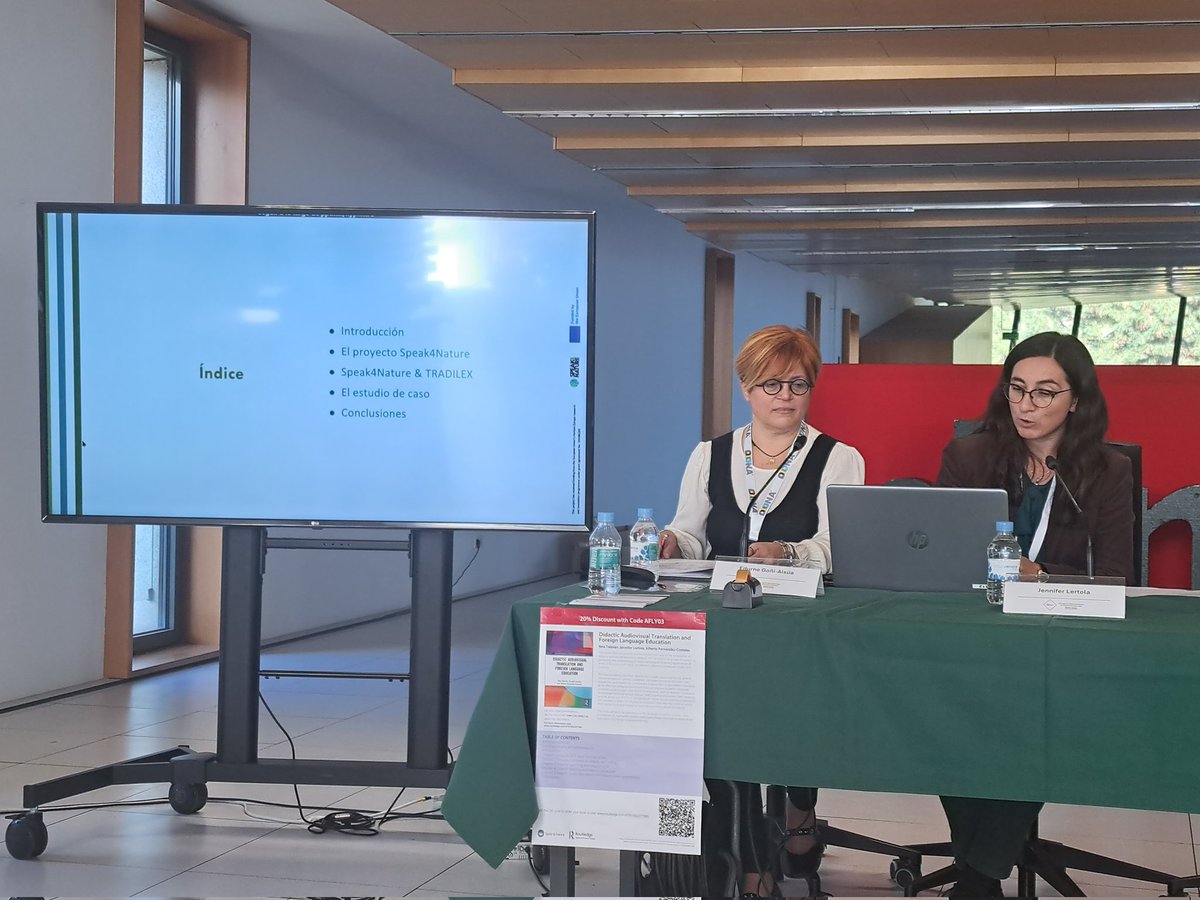 Carla Botella (@cbtrad) on Twitter photo @JorgeDiazCintas <a href="/tradugeek/">Damián Santilli ☘️</a> <a href="/HispaTAV/">Asociación HispaTAV</a> Comienza ahora el panel de TAD. La primera ponencia sobre TAD para formación de profesorado de educación secundaria a cargo de <a href="/JLertola2171/">Jennifer Lertola</a> y Edurne Goñi en el III Congreso <a href="/HispaTAV/">Asociación HispaTAV</a> . Presenta <a href="/pzabalbe/">Patrick Zabalbeascoa Terran</a> @JorgeDiazCintas <a href="/tradugeek/">Damián Santilli ☘️</a> <a href="/HispaTAV/">Asociación HispaTAV</a> Comienza ahora el panel de TAD. La primera ponencia sobre TAD para formación de profesorado de educación secundaria a cargo de <a href="/JLertola2171/">Jennifer Lertola</a> y Edurne Goñi en el III Congreso <a href="/HispaTAV/">Asociación HispaTAV</a> . Presenta <a href="/pzabalbe/">Patrick Zabalbeascoa Terran</a>