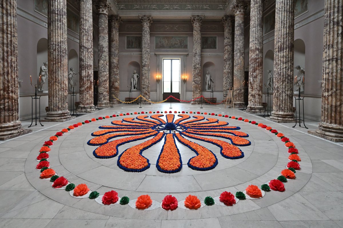 HilaryMcGrady's tweet photo. A real joy to see the #Diwali displays at Kedleston Hall this week, thanks to the brilliant work of our staff, volunteers and local community @NTmidlands https://t.co/TwRHRDhhdg