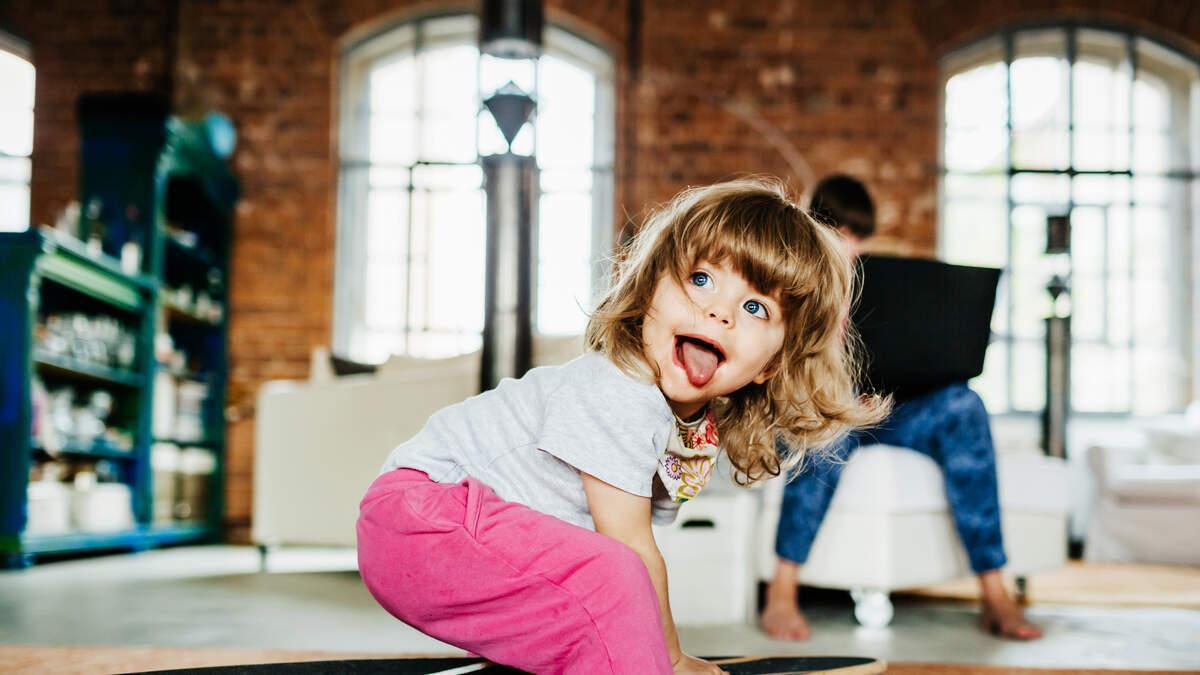 Clip: Mom Perfectly Predicts Her Toddlers Reactions | Kix Country 92.9 | Amy James kixcountry929.iheart.com/featured/amy-j…