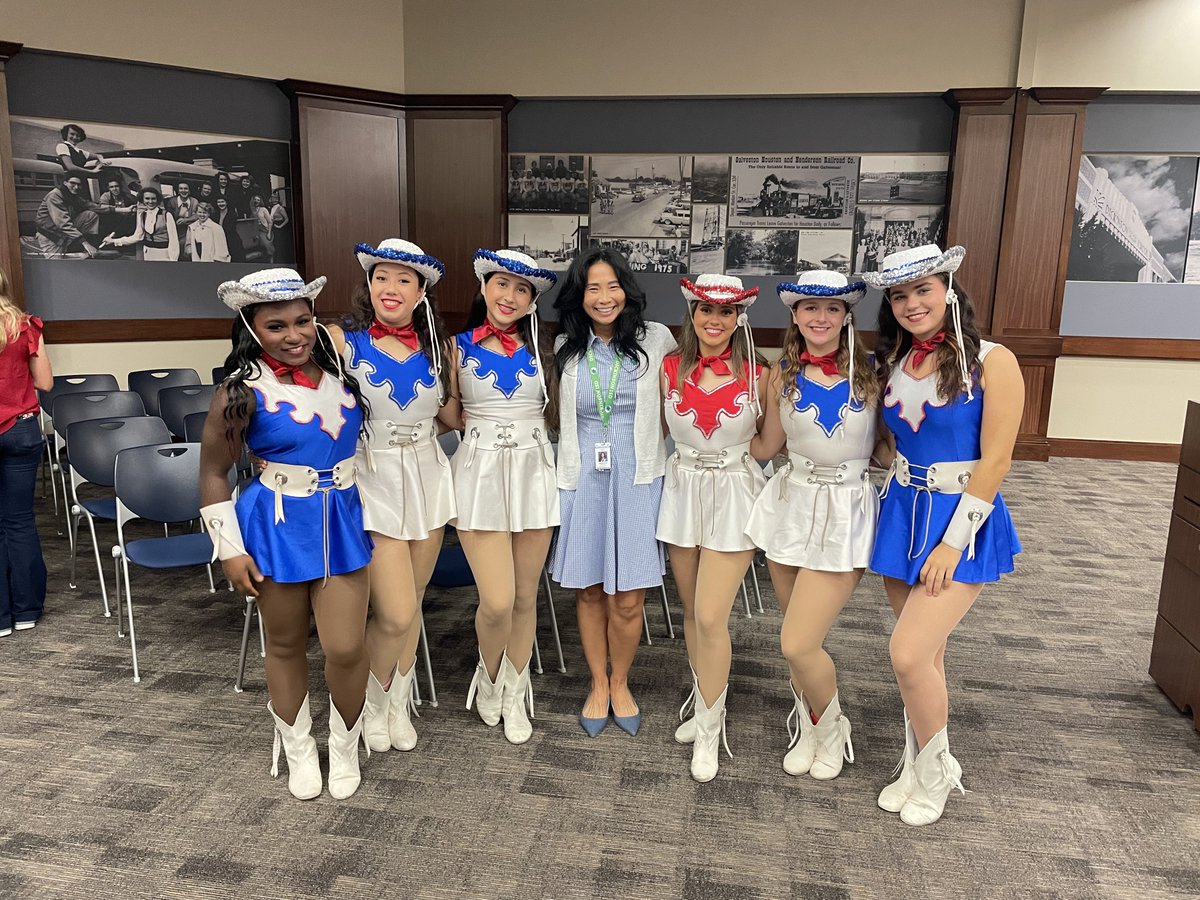 Rebecca Brown tweet media