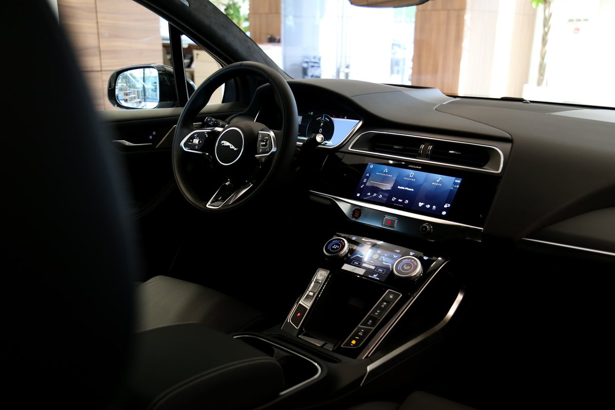 BorusanOto's tweet photo. %100 Elektrik. #IPACE
#Jaguar #BorusanOto #BorusanOtoVadi https://t.co/xxVEOwq715