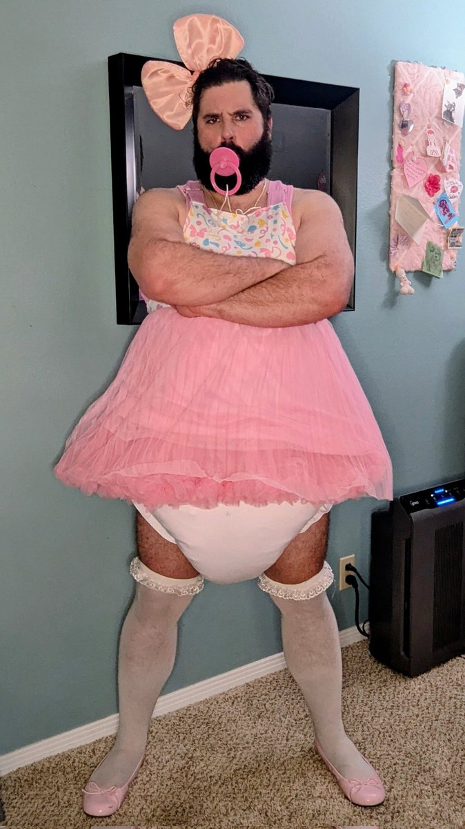 Sissy Chloe tweet media